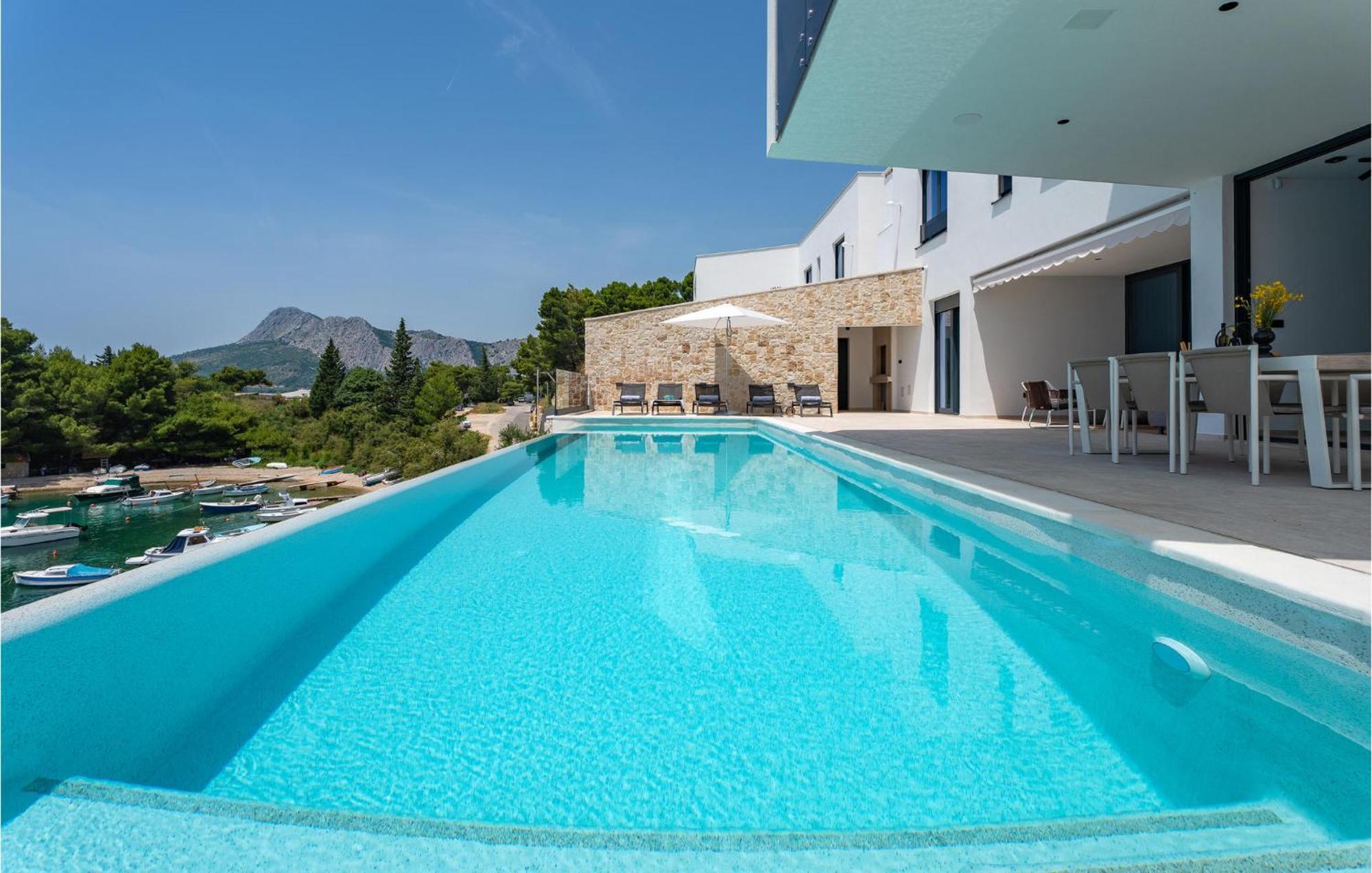 Beautiful Home In Omis With Kitchen Buitenkant foto