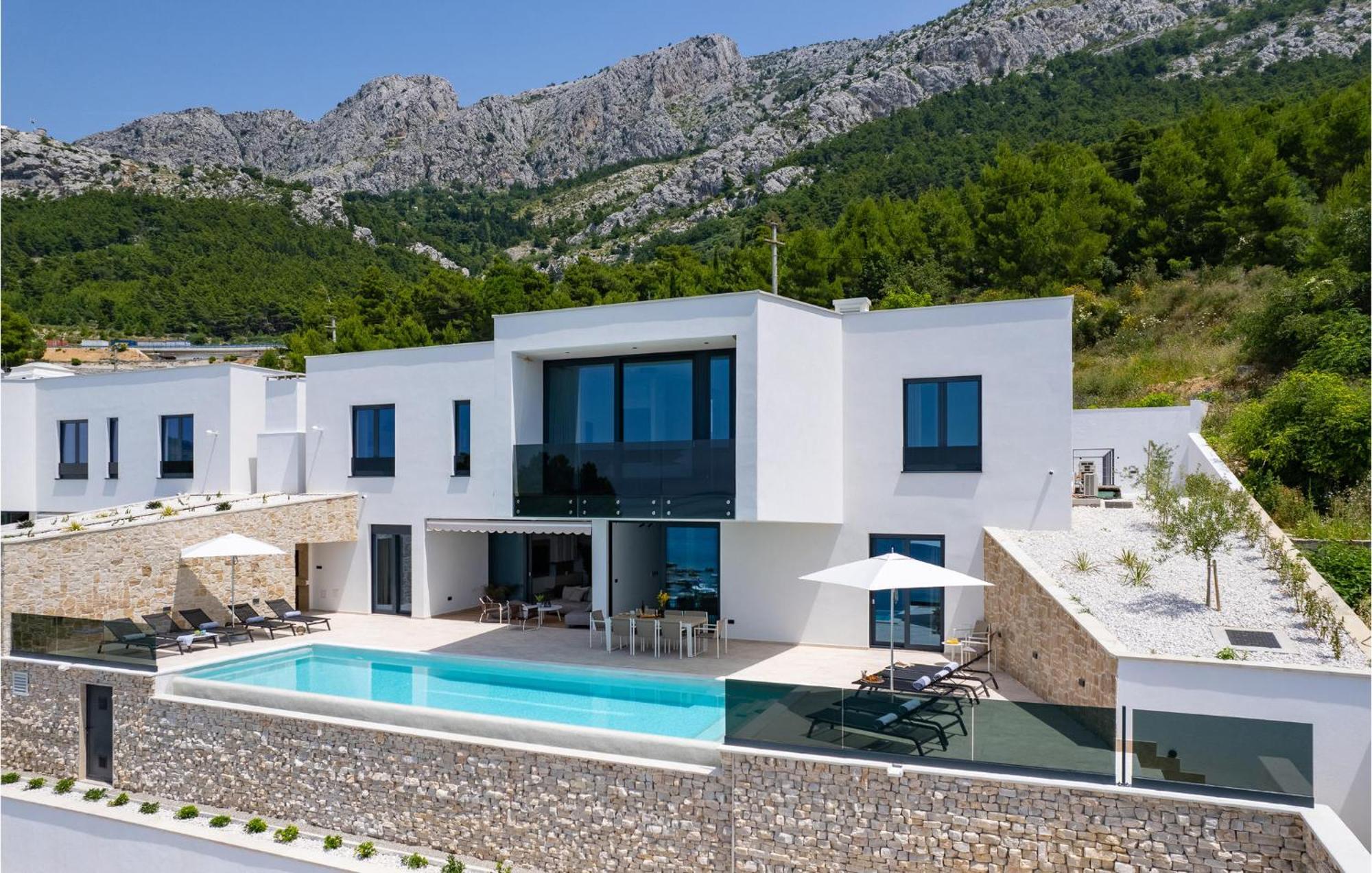 Beautiful Home In Omis With Kitchen Buitenkant foto